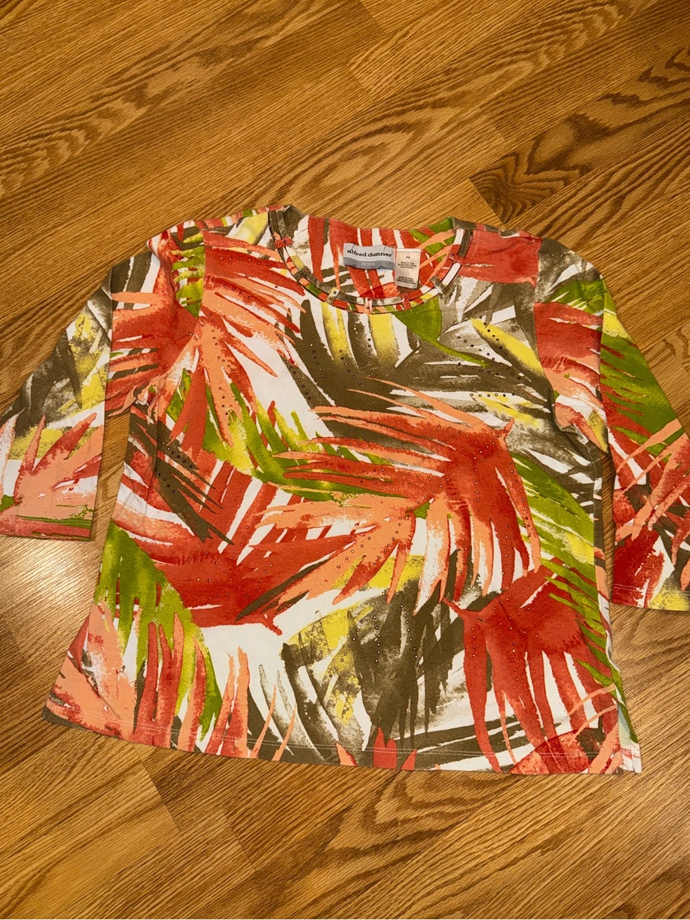 Alfred Dunner 3-quarter Length Sleeve Knit Top with Metal Studs Size Petite S‎